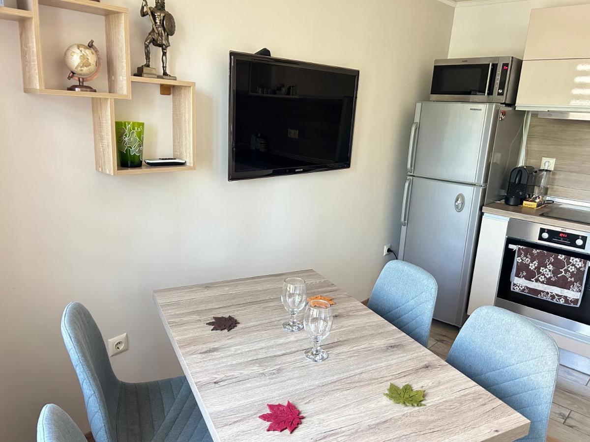Deluxe Karina-free Parking Burgas